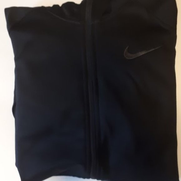 Nike Dry Fit Hoodie - Picture 4 of 4